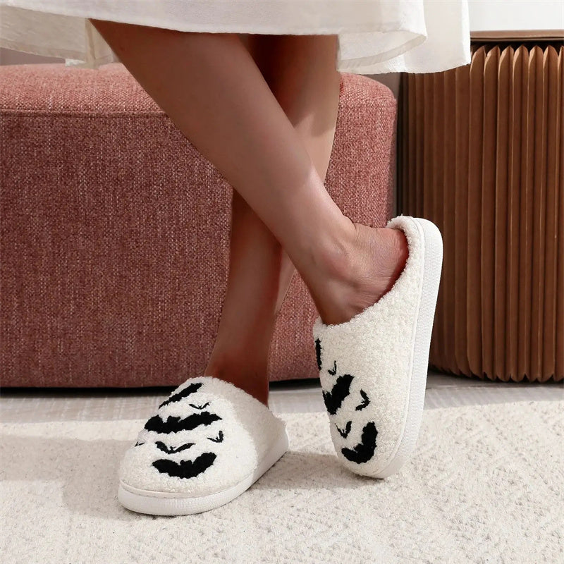 Halloween Bat Slippers – Funny Plush Indoor Shoes for Men & Women, Soft Cozy House Flats, Horror Costume Gift Idea