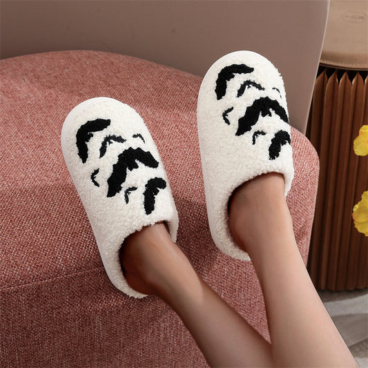 Halloween Bat Slippers – Funny Plush Indoor Shoes for Men & Women, Soft Cozy House Flats, Horror Costume Gift Idea